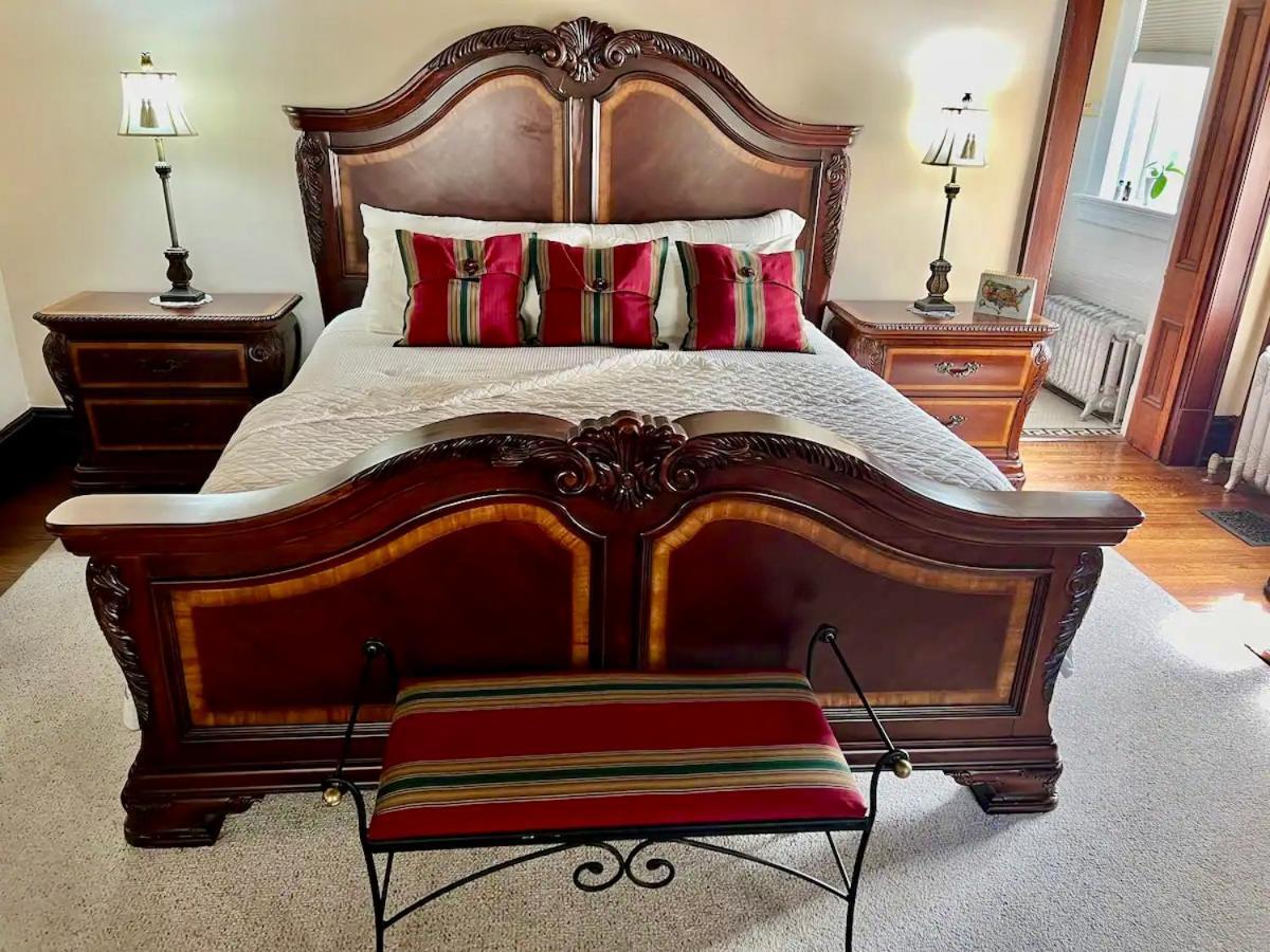 Hotel One Of These Nights - King Sized Bed - Sleeps 2 Lynchburg Exterior foto